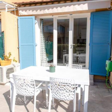 Mazet - A 300M De La Plage / Terrasse / Wifi / La Conciergerie Varoise La Londe-les-Maures Exteriér fotografie